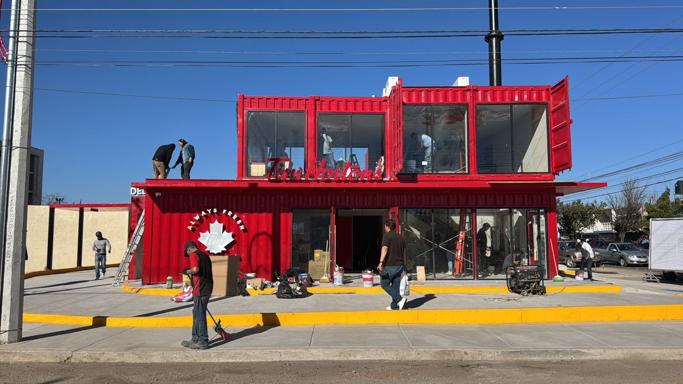 Obra civil y acabados · Tim Hortons: fotografía del currículum de RP Ingeniería